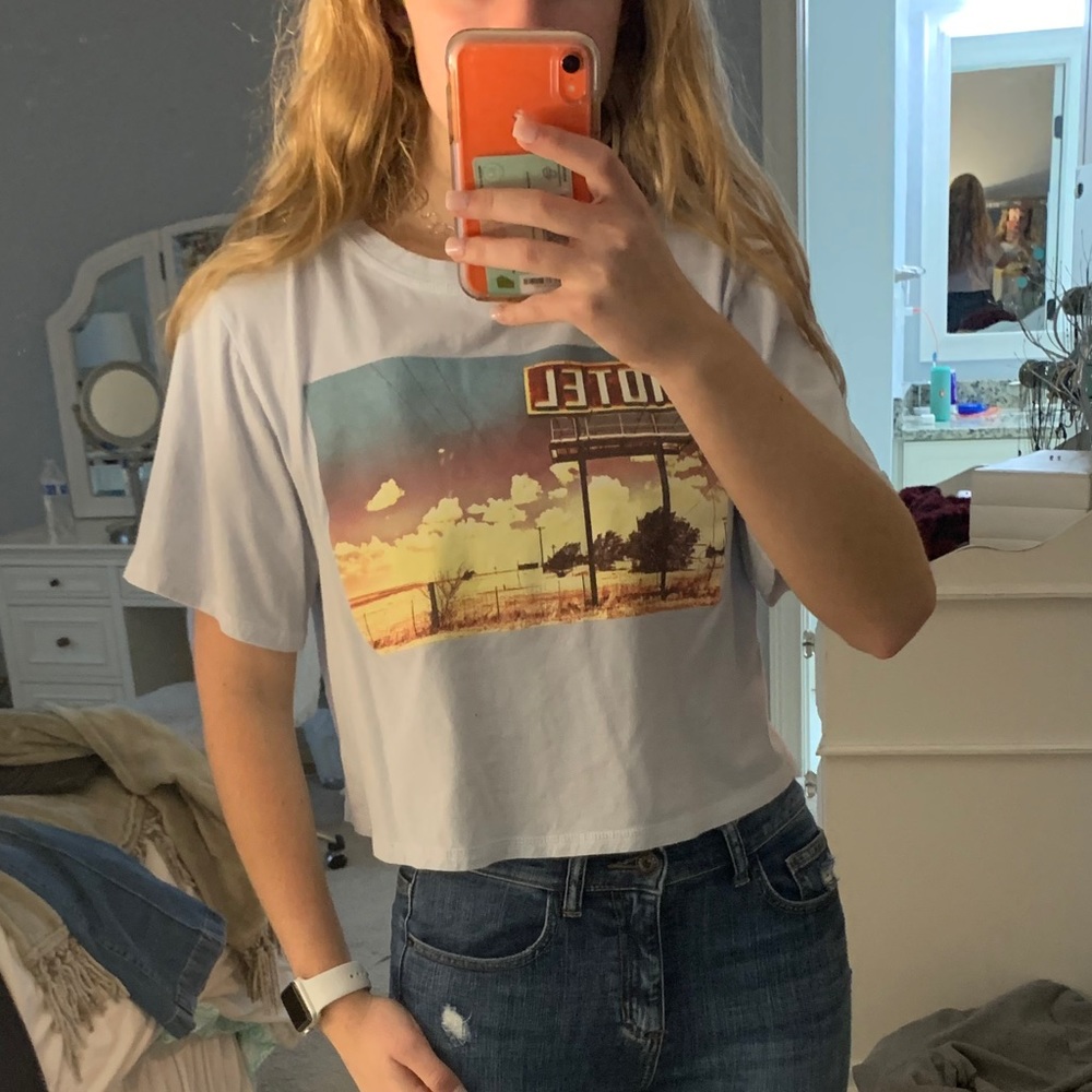 Altar’d State Cropped Graphic Tee